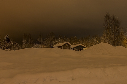 בית קטן בערבות השלג