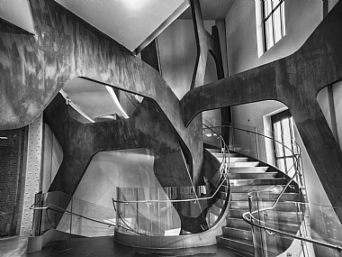 זה שעולה או זה שיורד