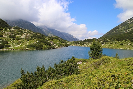 אגם בגובה 2600 מ'