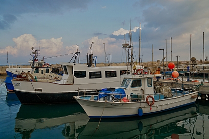 לחי הספינות שבדרך