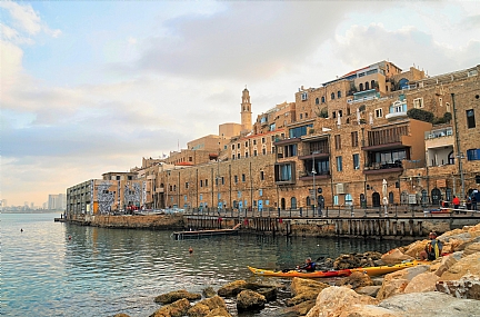 חוזרים ליפו