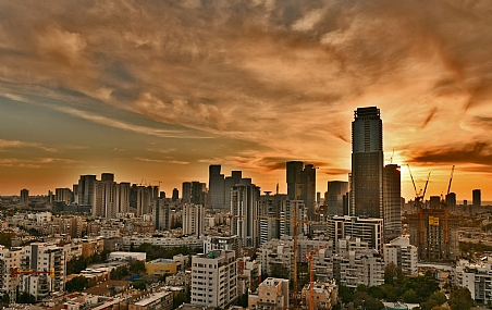 תל אביב שוקעת