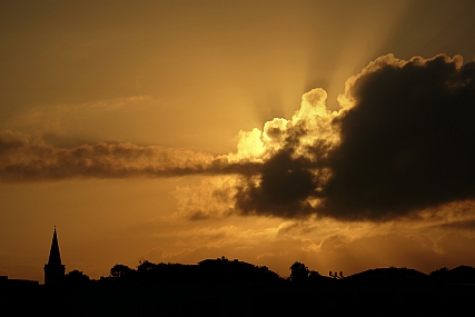  שלישי - פעמיים כי טוב