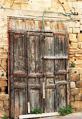 בעקבות הסגר