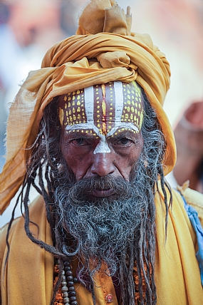 קדוש הודי צבוע פנים | קדוש הודי סאדו צבוע פנים 
