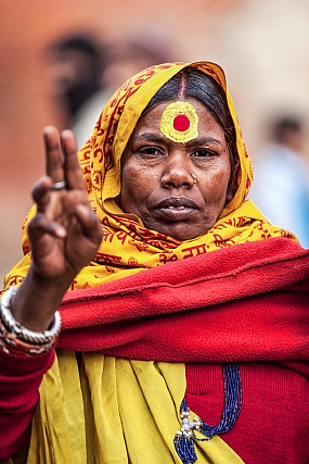 העיין השלישית | הודו הודית בינדי במצח 