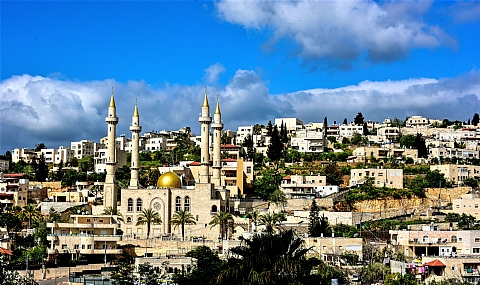 אבו גוש באביב?