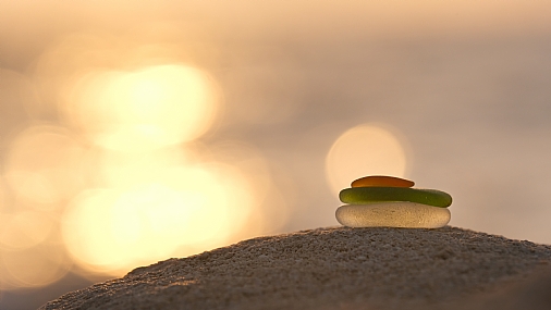 זכוכיות באור שקיעה