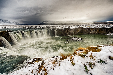 מפל האלים | Godafoss Waterfall