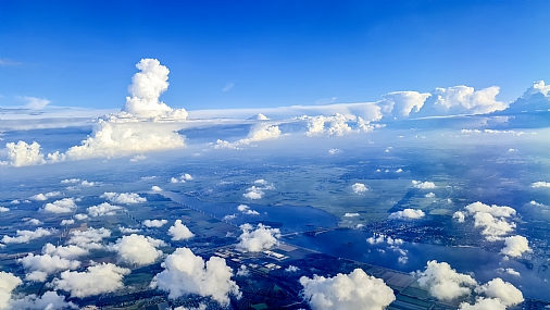 מהמטוס בסמארטפון