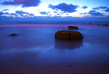 אוי הסלע הבודד, הבודד