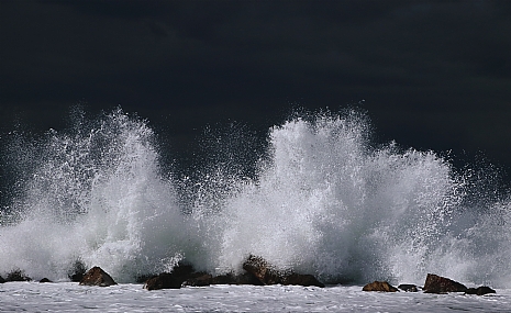 התנפצות גלים-2
