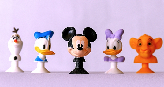 בובות של דיסני