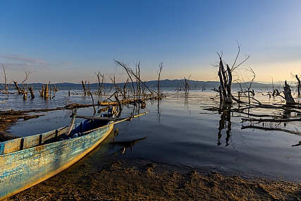 עגום | אגם ביוון