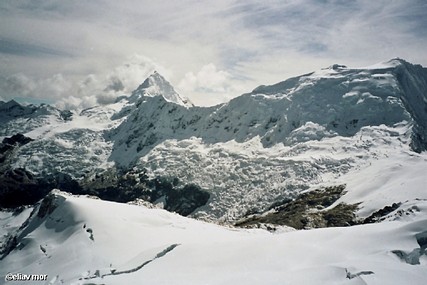 משכן האלים ...