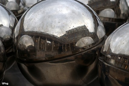 השתקפות כדורית