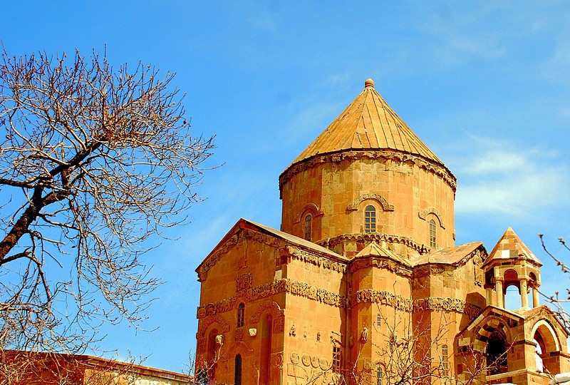 כנסית "אח תמרה"  ואן