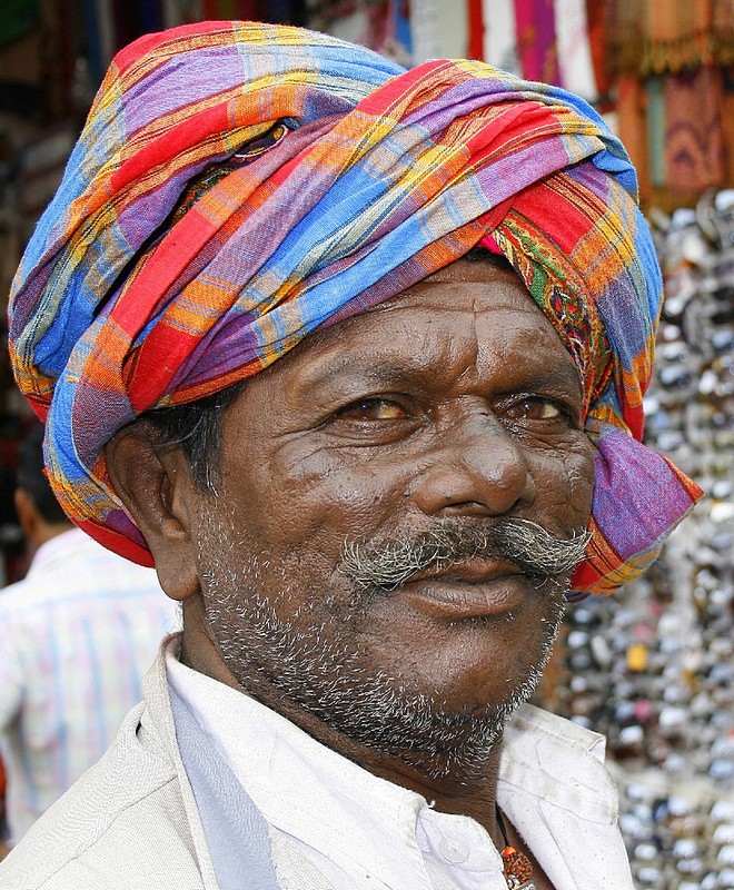 גאווה ציבעונית.