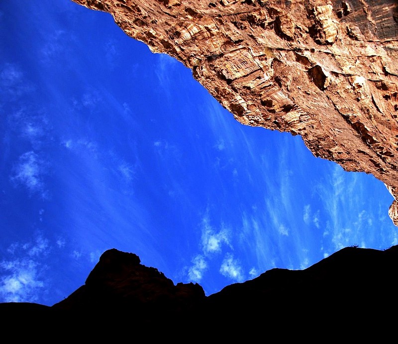 אור צל ושמיים