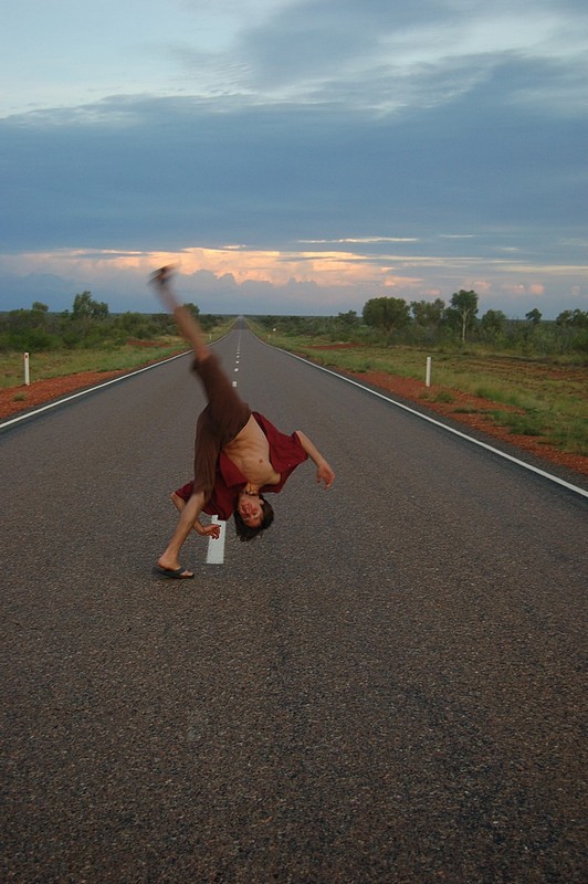 משתוללים במדבר