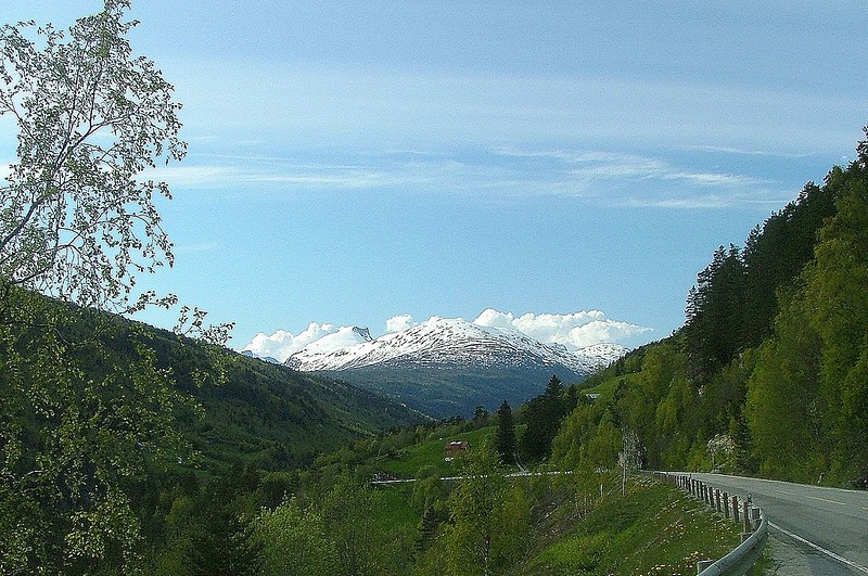 בדרך לקצה מערב