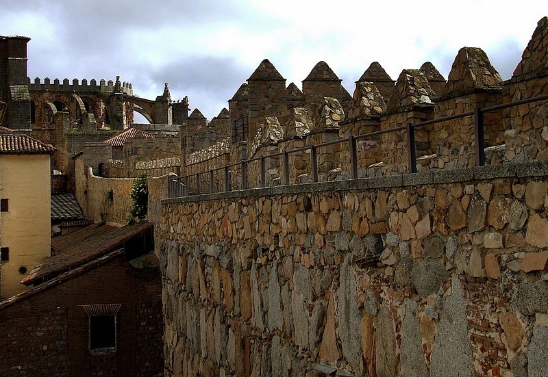 כך בונים חומה