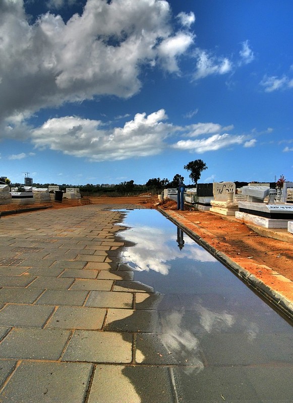 בית הקברות 2