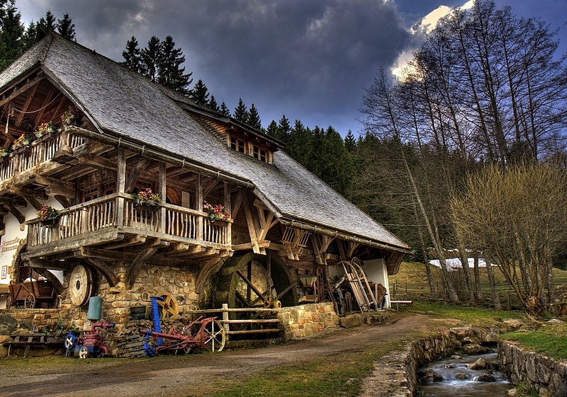 בית קטן בכפר