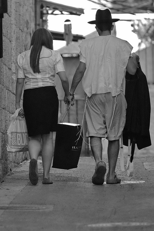 חוזר בשאלה או בתשובה ?