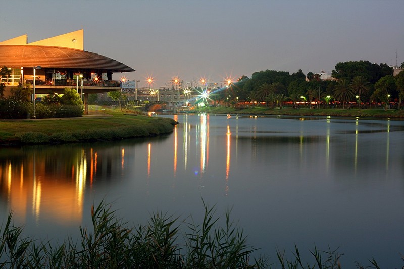 זה רק נראה נקי (2) צבע