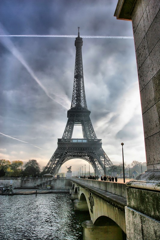 האייפל מזווית אחרת