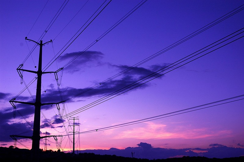 המושך בחוטים..