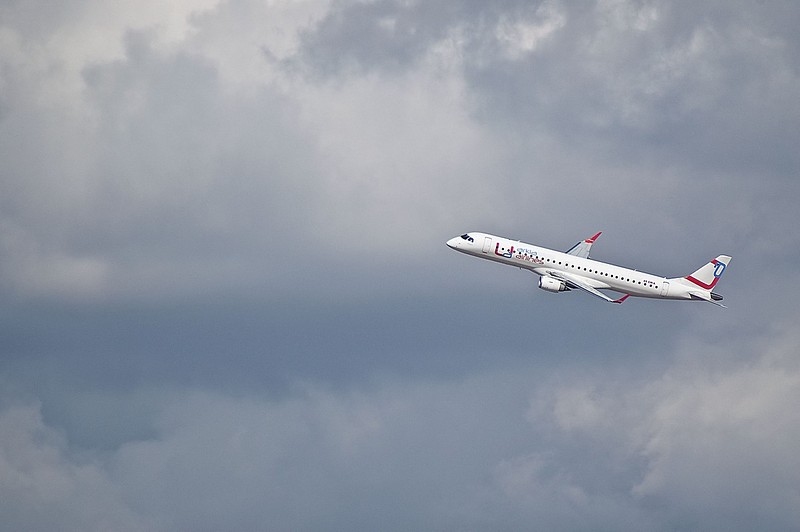 מרקיע | ארקיע מטוס בואינג המראה ממריא