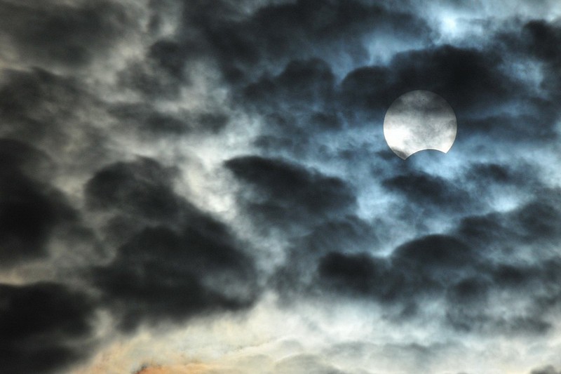 ליקוי חמה בגבהים