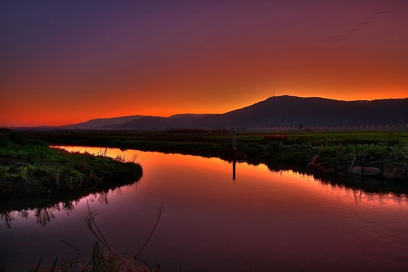 סוף היום-הכתום. *****