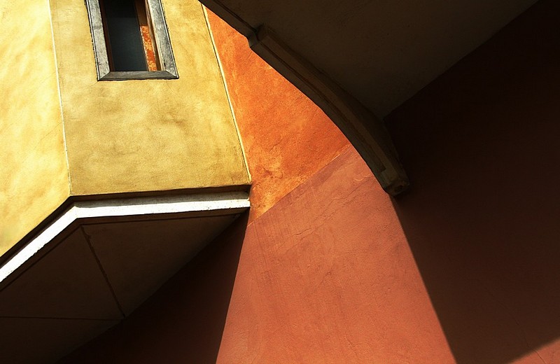 צל צורות וצבעים