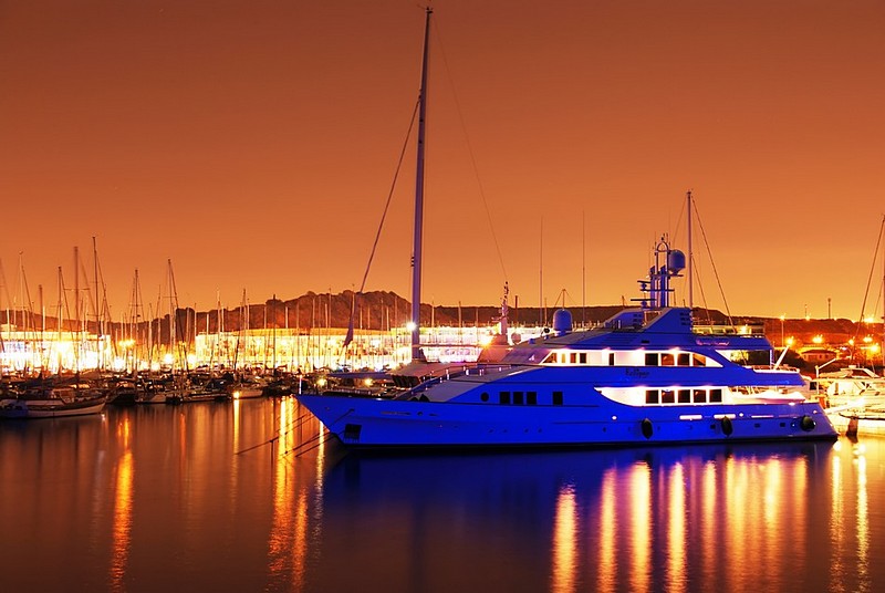 לילה מוזהב . . .