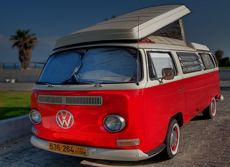 עצירה באדום