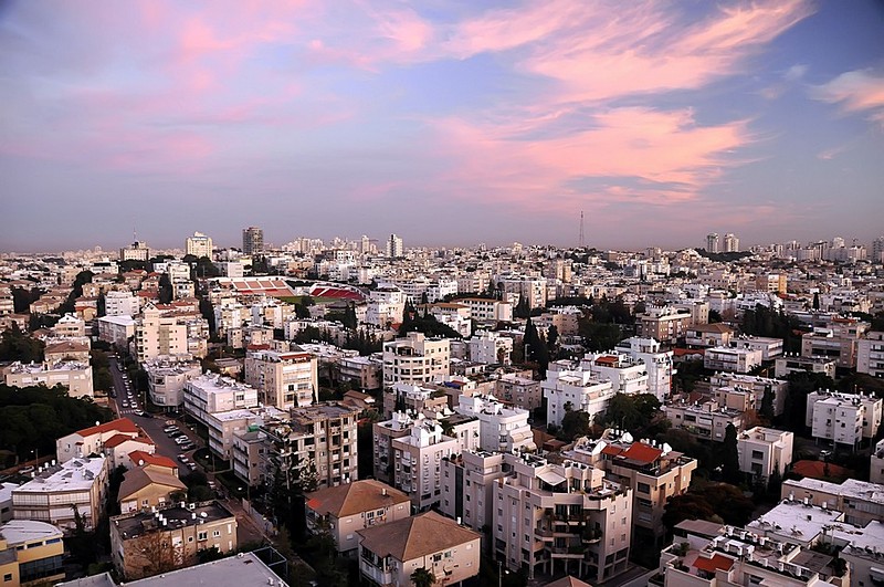 גבעתיים אדומה