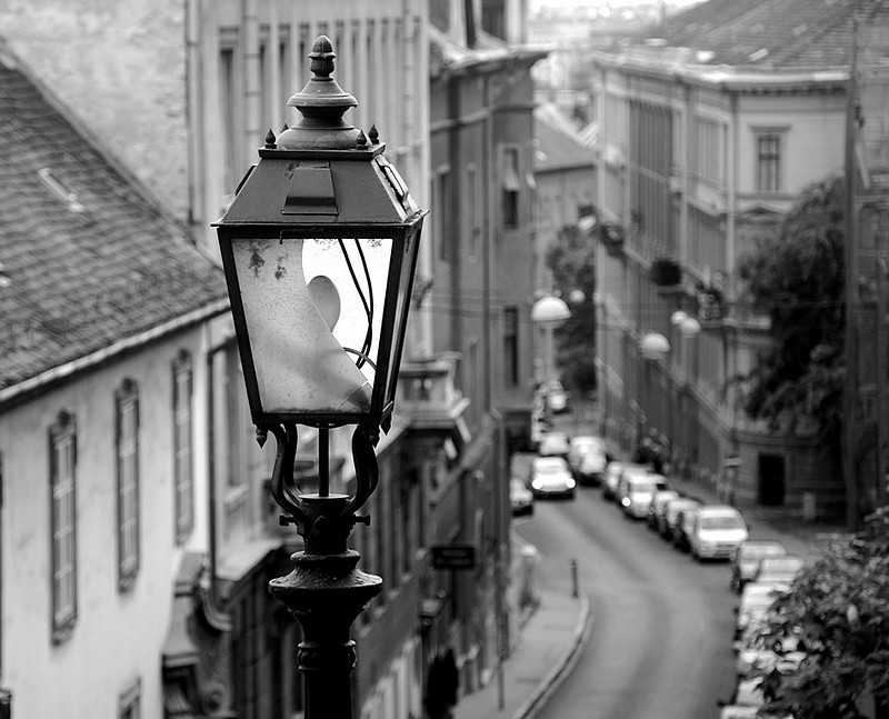 פנס רחוב כיבה עצמו 