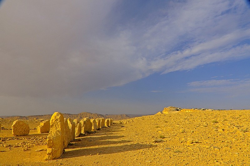 מצפה בזריחה