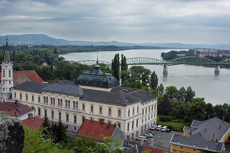 עיקול בדרך לסלובקיה