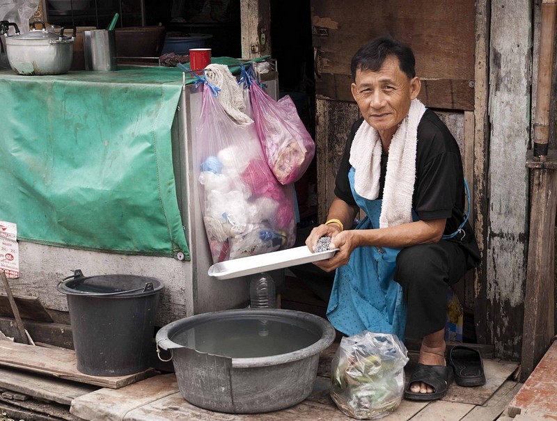 איש מהשכונה 