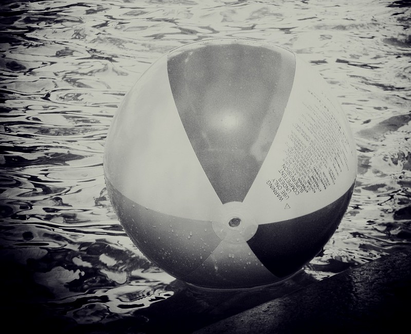 קיץ שחור לבן