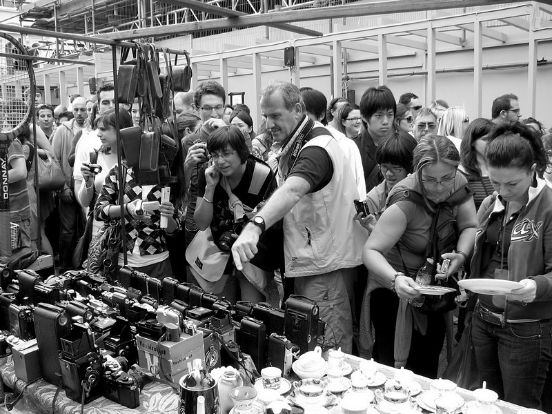 חובבי מצלמות (102)