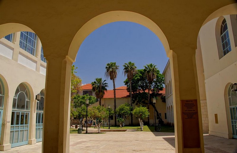 טריפטיך בנווה צדק